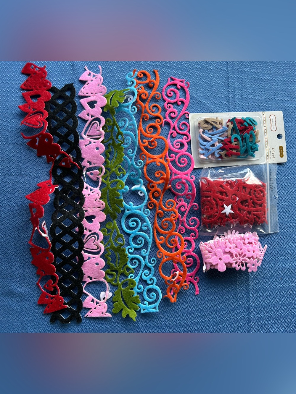 💥 2 for 12 or 4 for 20 💥  Lot of Craft Material - As Is